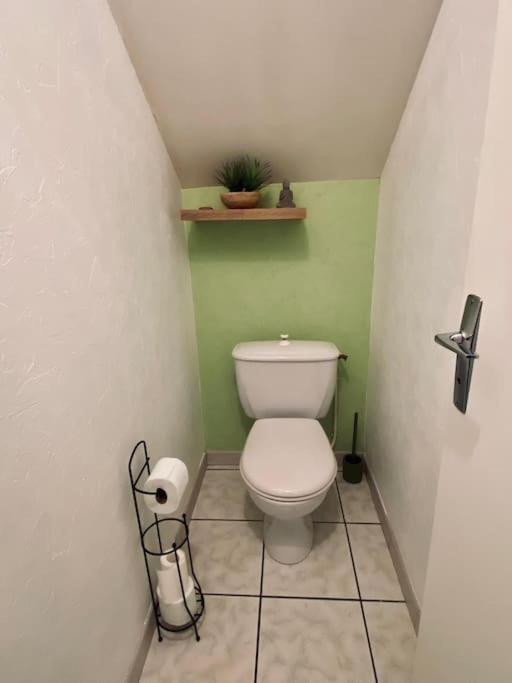 Appartement Au Centre-Ville Avec Cour Langres Kültér fotó